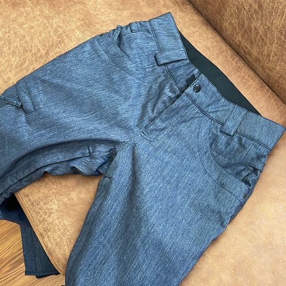 686 Women's “Patron” Insulated Snowboard/Ski Pant - Small - Picture 9 of 10